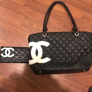 Mock handbag with matching wallet